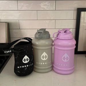 2 hydro jugs plus the sleeve